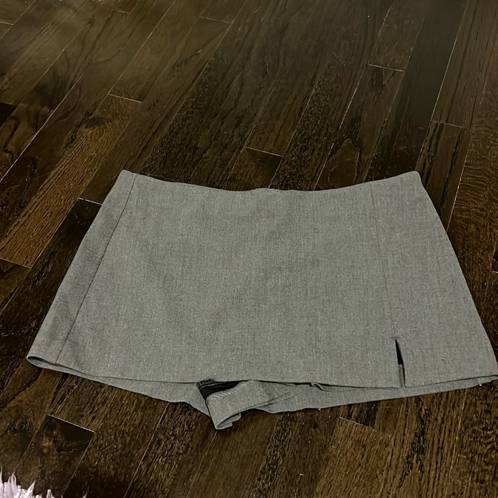 Zara Gray Skort - Picture 1 of 5